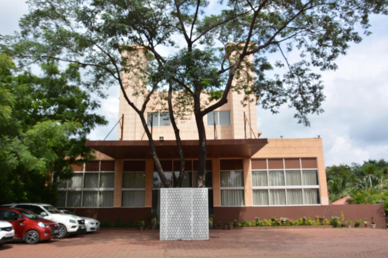 Hotel The Grand Neelam Rāipur Esterno foto